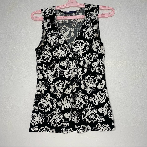 BluHeaven | Women’s Black and White Floral Top Size M - Picture 1 of 5